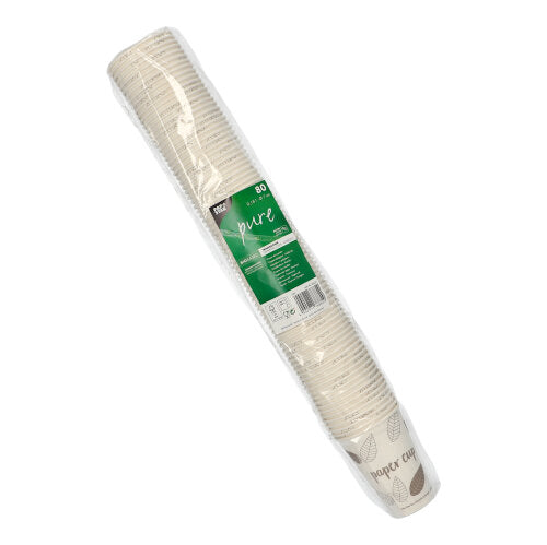 Zapečatené balenie 80 pohárov na pitie, papier „pure“ od PAPSTAR GmbH: 80 jednorazových papierových pohárov s jednoduchým hnedým listovým vzorom, naskladaných a zabalených v plastovej fólii so zeleno-bielou etiketou.