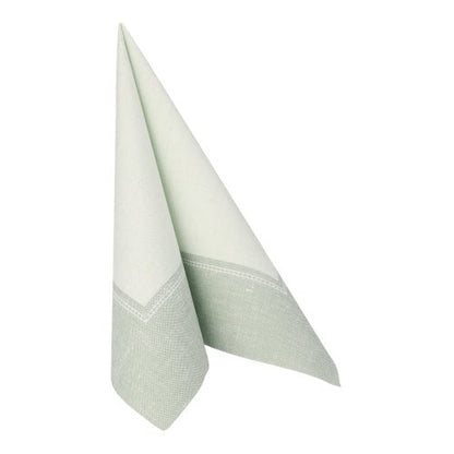 Servítka svetlozelená a biela podobná látke z kolekcie ROYAL od PAPSTAR GmbH, 40 x 40 cm, zložená do stojaceho trojuholníka s dvoma ostrými hranami; Produkt: PAPSTAR 50 servítok "ROYAL Collection" 1/4-sklad zelená.
