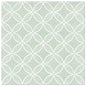 Die PAPSTAR GmbH "ROYAL Collection" 50 Servietten in grün (40 x 40 cm, 1/4-Falz) zeigen ein stilvolles geometrisches weißes Kreismuster auf hellgrünem Hintergrund - ideal für festliche Anlässe.