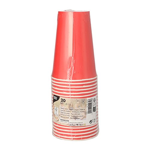 Stoh ekologických červených PAPSTAR 20 pohárov (0,2 l, Ø 7 cm, 9,7 cm) z bielo pruhovaného papiera, zabalený v priehľadnej fólii. Etiketa PAPSTAR GmbH zobrazuje informácie o produkte, recyklačné symboly a varovania.