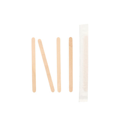 Štyri PAPSTAR 1000 miešacích paličiek z dreva „pure“ od PAPSTAR GmbH sú vertikálne usporiadané na bielom pozadí, štvrtá palička je jednotlivo zabalená.