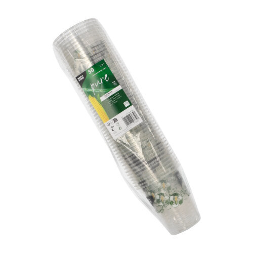 Eine Packung mit 50 PAPSTAR „Becher aus Mais“ PLA-Bechern der PAPSTAR GmbH, in Plastikfolie eingewickelt und mit einem grün-weißen Etikett versehen, das ausweist, dass sie biologisch abbaubar und aus Mais hergestellt sind.