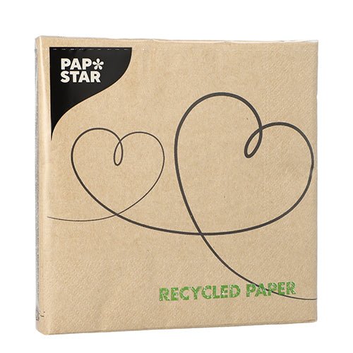 Na hnedom obale s nápisom „PAPSTAR"v rohu s dvoma obrysmi srdca a nápisom „RECYCLED PAPER“ sa nachádza PAPSTAR 20 servítok, 33 × 33 cm, 3-vrstvové, prírodná farba, od PAPSTAR s.r.o.