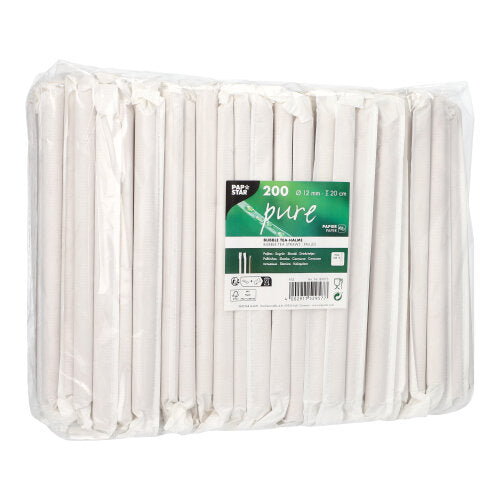 Eine klare Kunststoffverpackung der PAPSTAR GmbH enthält 200 braune, spitze Bubble Tea Halme (Ø12mm, 20cm). Das Etikett auf der Vorderseite informiert über Größe, Menge, Branding und Umweltfreundlichkeit - perfekt für Bubble Tea Fans.