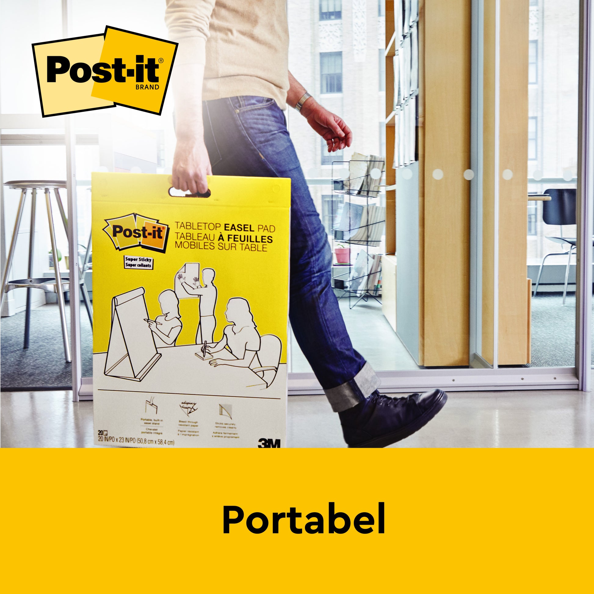 Eine Person trägt eine weiße Post-it® Super Sticky Meeting Chart (58,4 x 50,8 cm, 20 Blatt/Block, 6 Blöcke/Packung), von 3M Deutschland GmbH, in einem hellen Büro. Unten ist ein "Portabel" abgebildet, mit Personen, die es benutzen.
