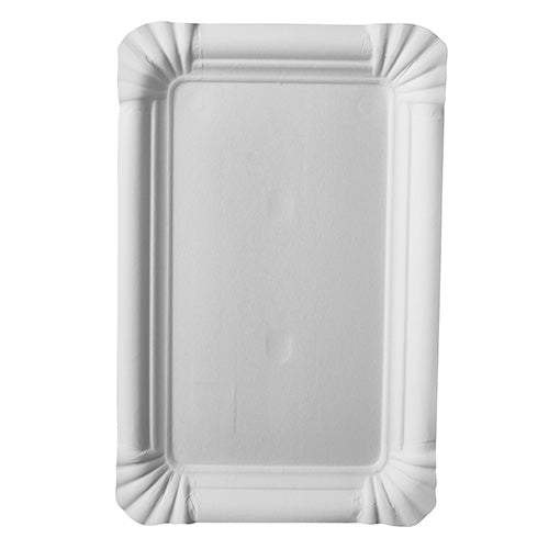 Der Starpak 20 Teller, Pappe eckig 13 cm x 20 cm weiss (20 Stück), besteht aus rechteckigen weißen Tellern mit erhöhten Rändern und geriffelten Ecken – ideal für umweltfreundliche Partys. Von oben auf einem schlichten Hintergrund fotografiert.