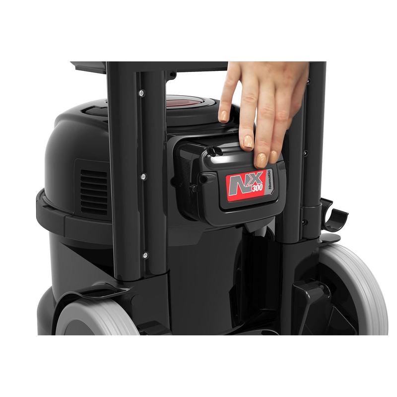 Numatic akumulátorový vysávač PBT230NX/1, čierny, sada príslušenstva AS56(2.2P) | Balenie (1 kus)