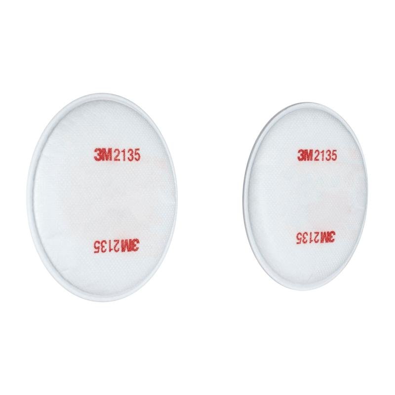 Na obrázku sú dva okrúhle, biele 3M™ časticové filtre 2135, P3 (1 pár/balenie) od 3M Deutschland GmbH s červeným nápisom na bielom pozadí.