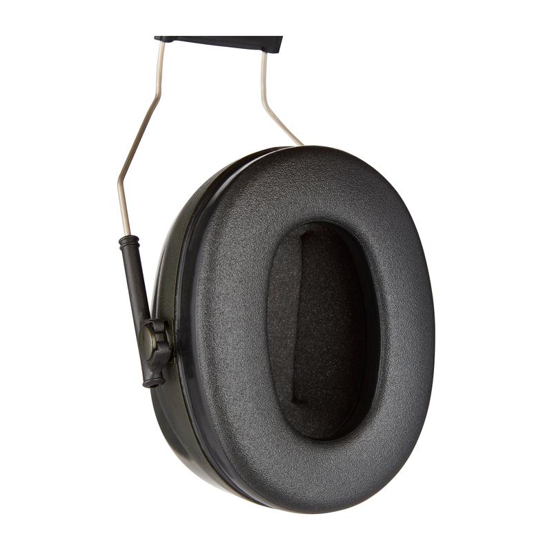 Detailný záber 3M™ PELTOR™ Optime™ II chrániče sluchu H520A (SNR 31 dB, zelené) od 3M Deutschland GmbH ukazuje oválne náušníky s čiernym štruktúrovaným polstrovaním a kovovým oblúkom na bielom pozadí.