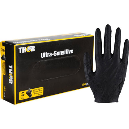 Vzpriamene stojaca čierna Thor Ultra Sensitive nitrilová rukavica od Abena Re-Seller GmbH je vedľa krabice s nápisom "THOR Ultra Sensitive", veľkosť malá (6-7), so 100 rukavicami, čiernej farby so žltými a bielymi akcentmi.