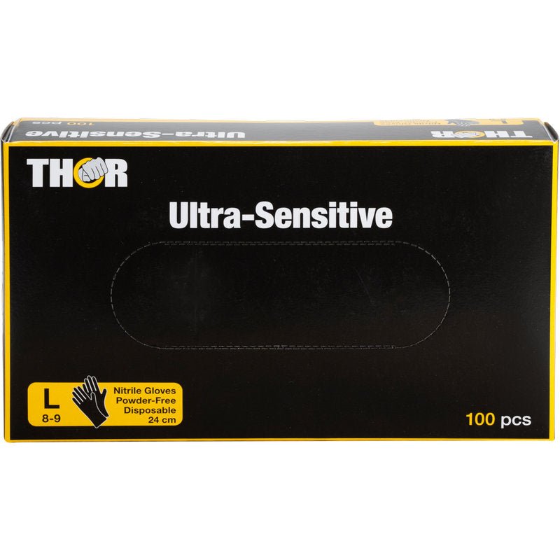 Čierna krabica od Abena Re-Seller GmbH s nápisom "Thor Ultra Sensitive, nitrilová rukavica, čierna" obsahuje 100 veľkých (8-9), bezprašných, čiernych jednorazových rukavíc z nitrilu, každá dlhá 24 cm.