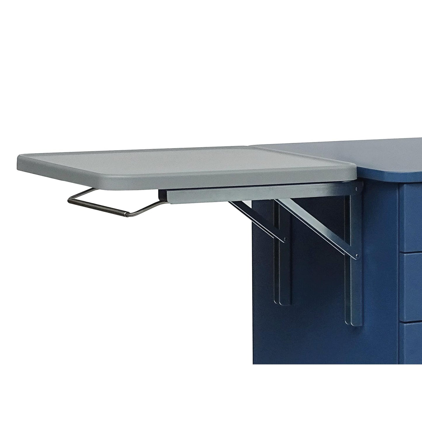 Detailný pohľad na modrý písací stôl s Novocal ABS vrchnou doskou pre písaciu plochu (350 x 510 x 19 mm, vrátane 4-strannej hrany) a pripojeným sivým, sklápacím prídavným stolíkom, oboje bezpečne podopreté kovovými konzolami.