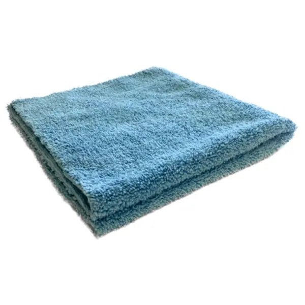 Ein gefaltetes Arcora Polish-Line Microfasertuch Hochflor - Randlos (Packung 10 Stück) von Arcora International GmbH ist auf weißem Hintergrund zu sehen - ideal für streifenfreie, sanfte Reinigung dank randlosem Design.