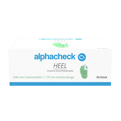 Biela škatuľka s názvom značky „Berger Med GmbH“ v zelenej a modrej farbe. Produkt Alphacheck HEEL incízne bezpečnostné lancety, rôzne veľkosti, je označený ako „incízna bezpečnostná lanceta“ s údajmi 0,85 mm hĺbka incízie a 1,75 mm dĺžka incízie na kapilárny odber krvi. Škatuľka obsahuje 50 kusov.