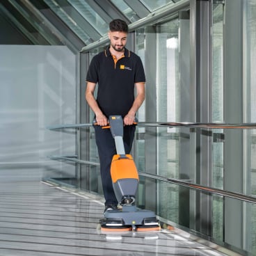 TASKI ULTIMAXX 360 Kit Pad, kompaktný umývací automat | Balenie (1 kus)