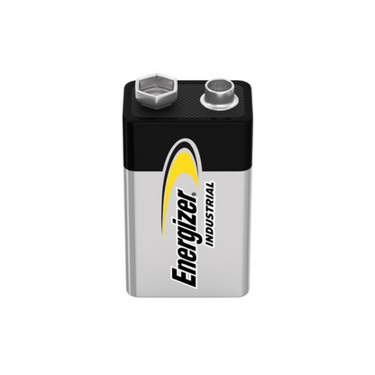 Bild einer Energizer Industrial Alkaline Batterie 9V E-Block | Packung (12 Stück) von Energizer Deutschland GmbH. Die Batterie ist in einem eleganten schwarz-silbernen Farbschema gehalten und hat das Energizer-Logo und „Industrial“ vertikal auf der Vorderseite aufgedruckt. Zwei Anschlüsse sind oben angebracht, um den Anschluss zu erleichtern.