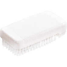 Die Haug Bürsten KG NAGELBÜRSTE,PBT TRANSPARENT ø 0,35MM HART (97x50x13/10mm) je so svojimi krátkymi, tvrdými štetinami a štruktúrovanou rukoväťou ideálna na starostlivosť o nechty a efektívne čistenie nechtov.