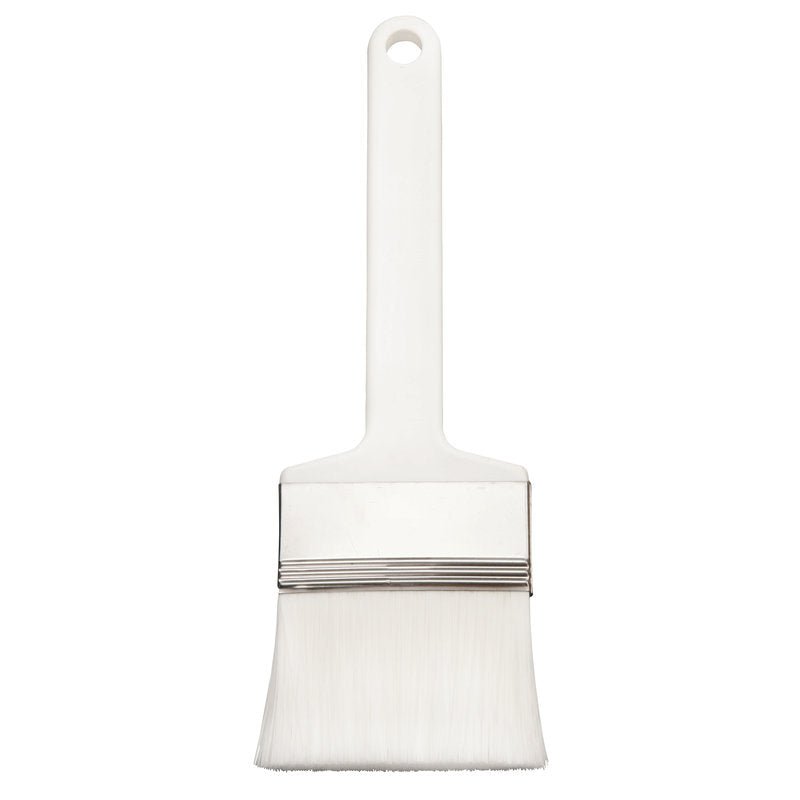 KG FLACHPINSEL,PBT BIELA ŠPICATÁ ø 0,25MM MÄKKÁ (230x70x50mm) má mäkké biele PBT štetiny, kovovú objímku a plastovú rukoväť s otvorom na zavesenie, ktorá je zobrazená vzpriamene pred bielym pozadím.