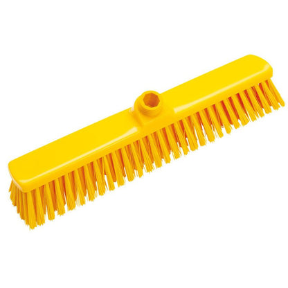 GROßRAUMBESEN 400x60x50mm od Haug Bürsten KG je žltá plastová metla so stuhými štetinami a centrálnym otvorom na upevnenie rukoväte, ideálna na čistenie veľkých plôch. Zobrazená na bielom pozadí.