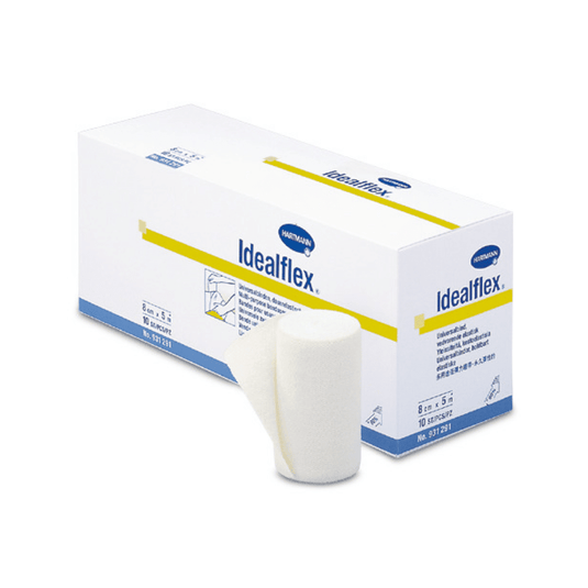 Krabica s ľahkými univerzálnymi obväzmi Idealflex® od spoločnosti Paul Hartmann AG, pričom jedna rolka je vpredu čiastočne rozbalená, čím sa zdôrazňuje štruktúra a tvar výrobku. Obal je bielo-modrý s textom a informáciami o značke.