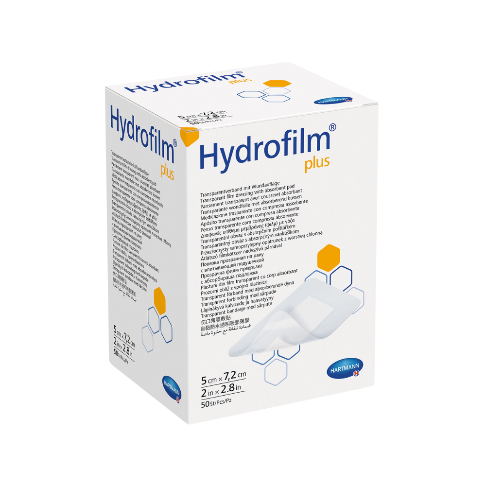 Jedna škatuľka Paul Hartmann AG Výbehový výrobok: Hydrofilm Plus 5x7,2cm, balenie 50 kusov, vrátane informácií o produkte a obrázku priehľadného obväzu na bielom pozadí.