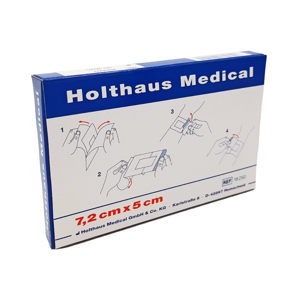 Modrá a bielo-biela škatuľka „Holthaus Ypsiderm® plus Wundverband 7,2 x 5 cm - 5 Pflaster“ od Holthaus Medical GmbH & Co. KG obsahuje päť náplastí. Na škatuľke sa nachádza ilustrovaný návod krok za krokom na použitie samolepiaceho obväzu, ako aj informácie o výrobcovi a referenčné číslo 1250.