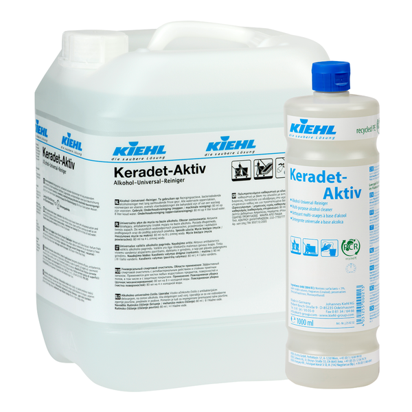 Zwei Gebinde Kiehl Keradet-Aktiv Alkohol-Universal-Reiniger der Johannes Kiehl KG: ein 10L-Kanister und eine 1L-Flasche, beide mit blau/schwarzer Schrift auf weißen Etiketten. Ideal für die Reinigung aller Oberflächen.