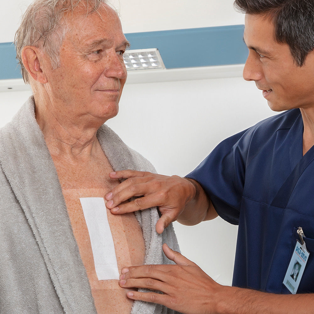 Leukomed T plus skin sensitive, steriler Transparentverband, WA – im Einsatz