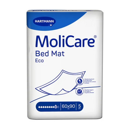 Balenie produktu MoliCare® Bed Mat ECO ochranné podložky na posteľ od Paul Hartmann AG, v bielo-modrom dizajne so symbolmi pre ekologickosť a savosť. Balenie má uvedenú veľkosť 60x.