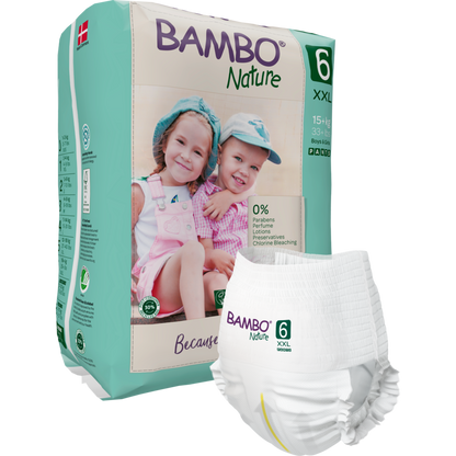 Eine Packung Bambo Nature Pants der Abena Re-Seller GmbH in XXL Größe 6 zeigt zwei lachende Kinder, wobei eine Windel vorne liegt, um das sanfte, umweltfreundliche Design zu unterstreichen.