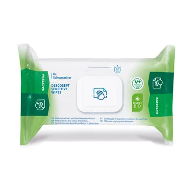 Balenie Dr. Schumacher Descosept Sensitive Wipes BIO (100 obrúskov) od Dr. Schumacher GmbH má zeleno-biele balenie s názvom produktu, symbolmi a centrálnym plastovým otvorom na vyberanie týchto biologicky odbúrateľných obrúskov.