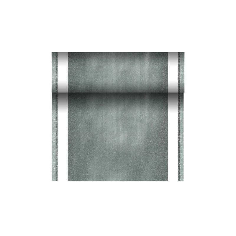 Rolka látkového zeleného stolového bežca z PAPSTAR stolového bežca PV-Tissue Mix „ROYAL Collection“ s čistými bielymi okrajmi je čiastočne rozvinutá pred jednoduchým bielym pozadím. Tento produkt vyrobený spoločnosťou PAPSTAR GmbH má vďaka svojej jedinečnej zmesi z buničiny a viskózového tkaniva mierne zvetraný vzhľad.