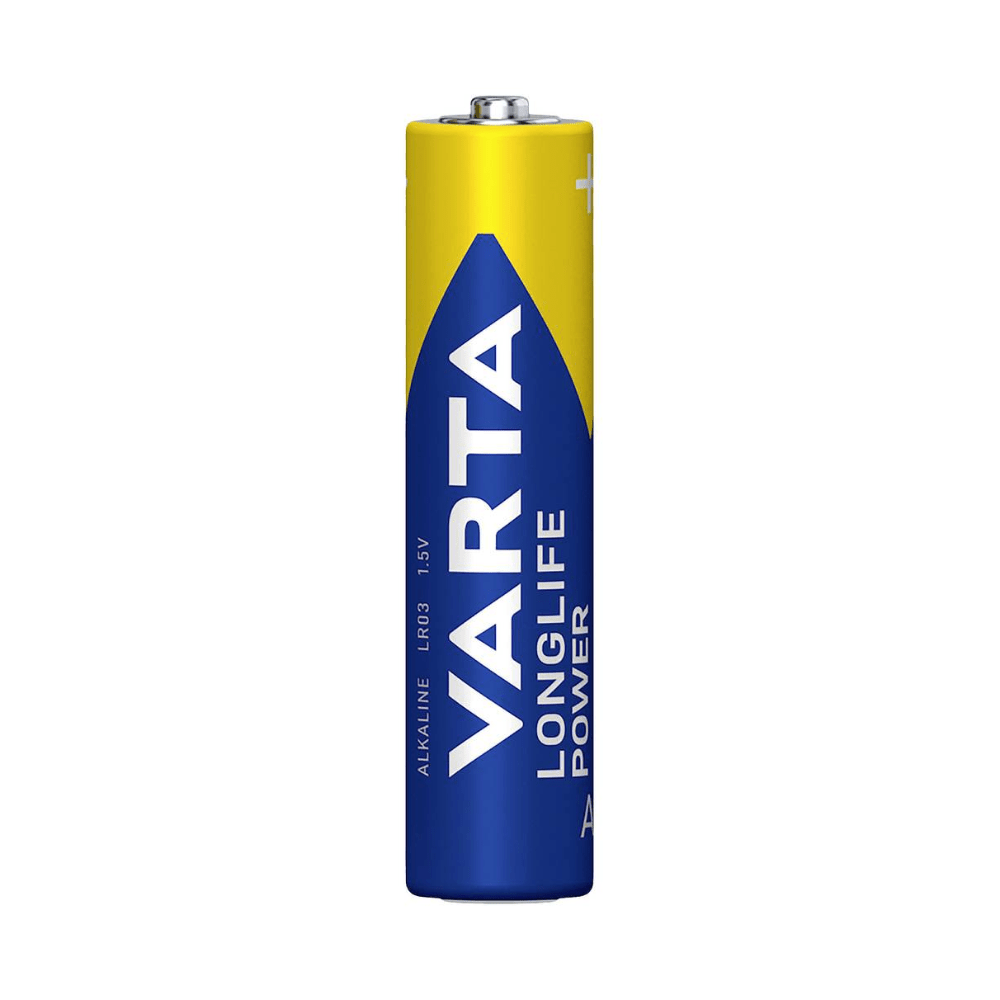 Jedna batéria Varta Longlife Power Micro AAA. Batéria je prevažne modrá s veľkým modrým trojuholníkom a žltými akcentmi, ako aj s logom značky a typovými detailmi Varta AG.