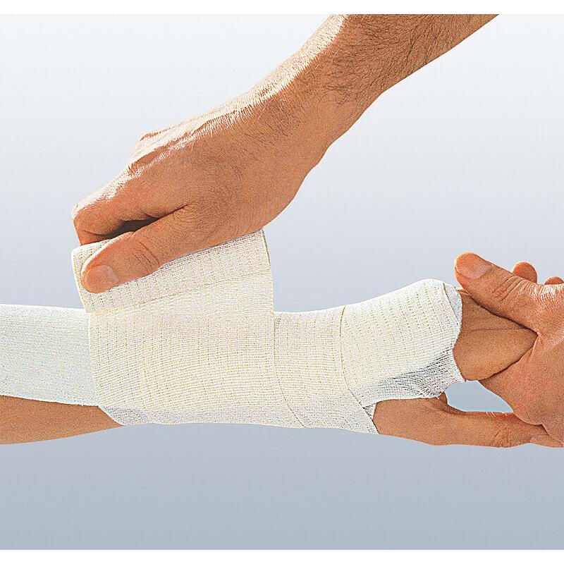 Uniflex Universal, dauerelastische Universalbinde, weiß – im Einsatz