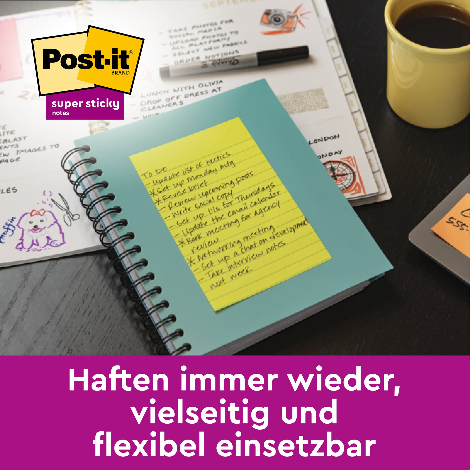 Ein 3M Post-it® Super Sticky Note in Ultra Gelb (101 x 152 mm, 90 Blatt), liegt auf einem Schreibtisch mit Laptop, Papieren und Kaffeetasse. Text: "Immer wieder haftend, vielseitig und flexibel einsetzbar.