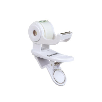Klip & Twist lepiaca páska Scotch™ C19 od spoločnosti 3M Deutschland GmbH má pružinový klip, kovový krúžok na kľúče, zúbkovanú reznú hranu a je dodávaná s rolkou neviditeľnej lepiacej pásky Scotch® Magic™ (19 mm × 8,89 m).