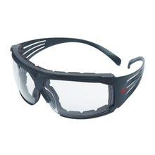 3M™ SecureFit™ 600 bezpečnostné okuliare, sivé stranice, penový rám, Scotchgard™ vrstva proti zahmlievaniu/proti poškriabaniu (K&N), číre sklá, SF601SGAF/FI-EU | Balenie (1 kus)
